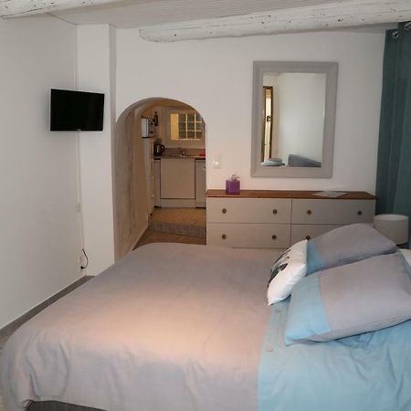 Ferienwohnung La Bignone LʼIsle-sur-la-Sorgue Exterior foto