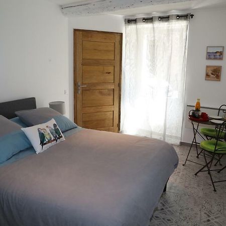 Ferienwohnung La Bignone LʼIsle-sur-la-Sorgue Exterior foto